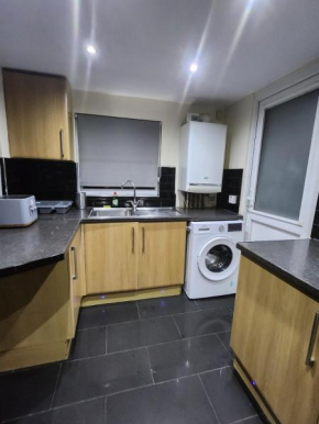 Tms 3bdr Comfy house! Tilbury!